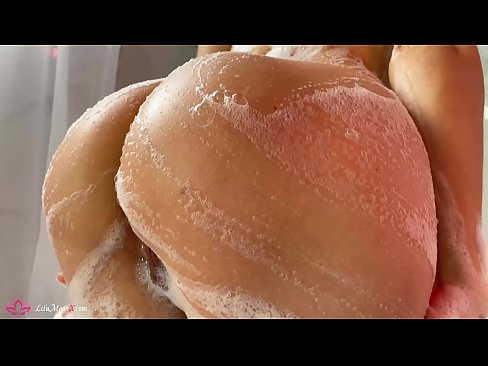 ❤️ Brunette Masturbates Pussy b'vibratur għal orga intens fid-doċċa ❤️❌ Porno fil-porn mt.sexonfire.ru ️❤